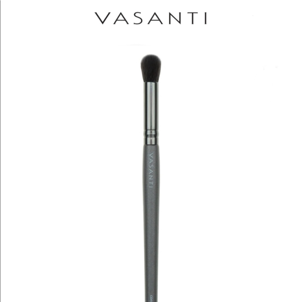NEW Vasanti concealer buffer